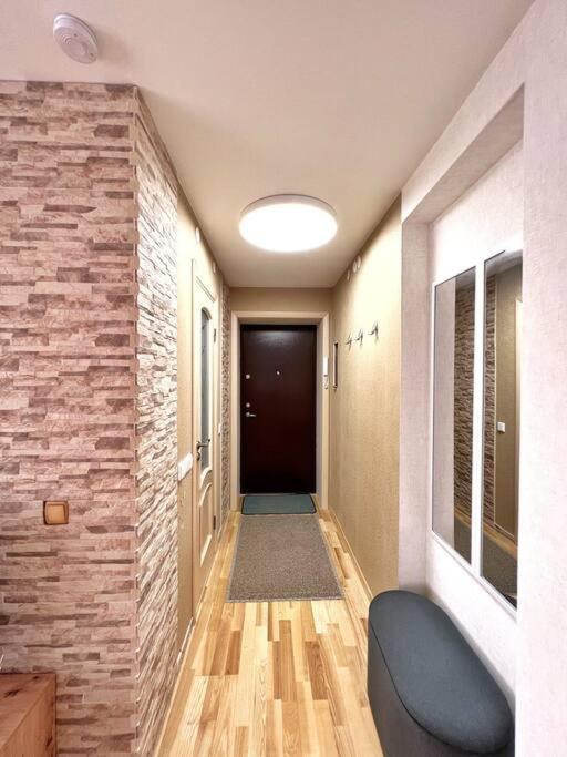 New Apartment With A View In The Town Center Нарва Экстерьер фото